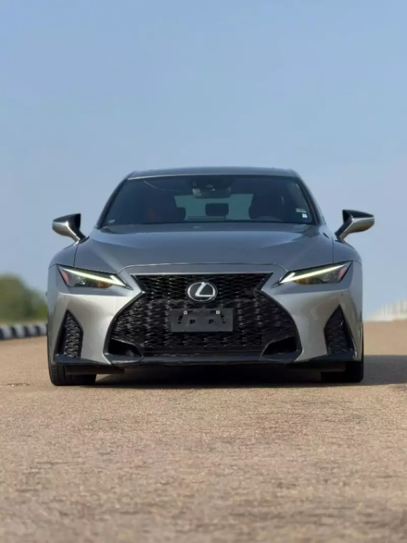 Lexus IS 350   - 2023