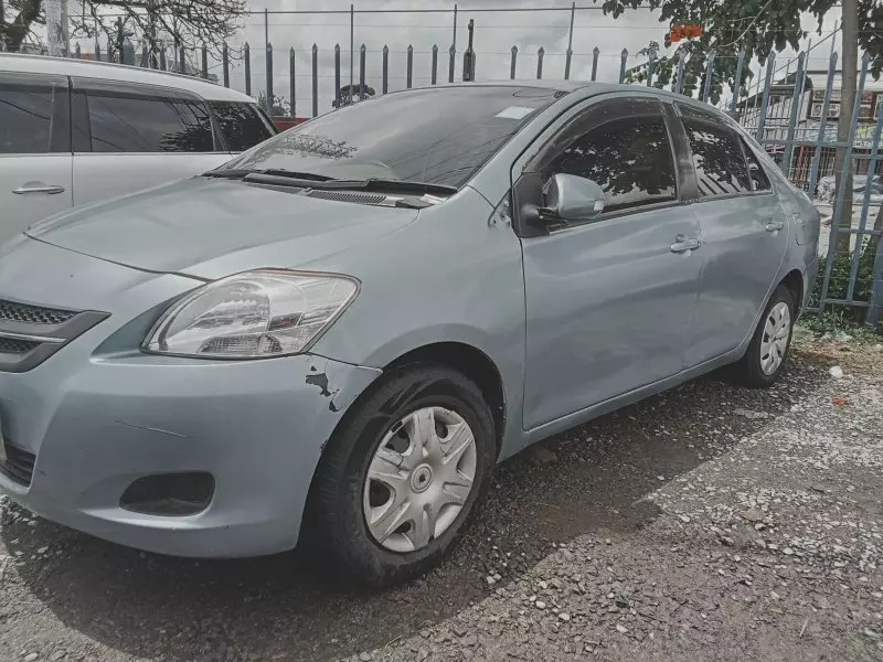 Toyota Belta   - 2001