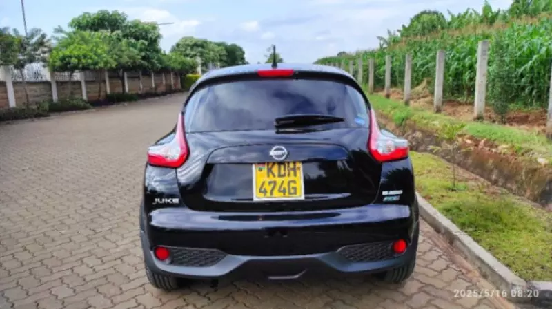 Nissan Juke   - 2015
