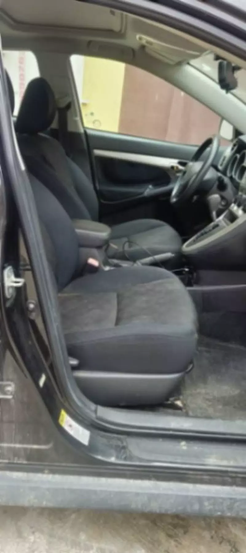 Pontiac Vibe   - 2009