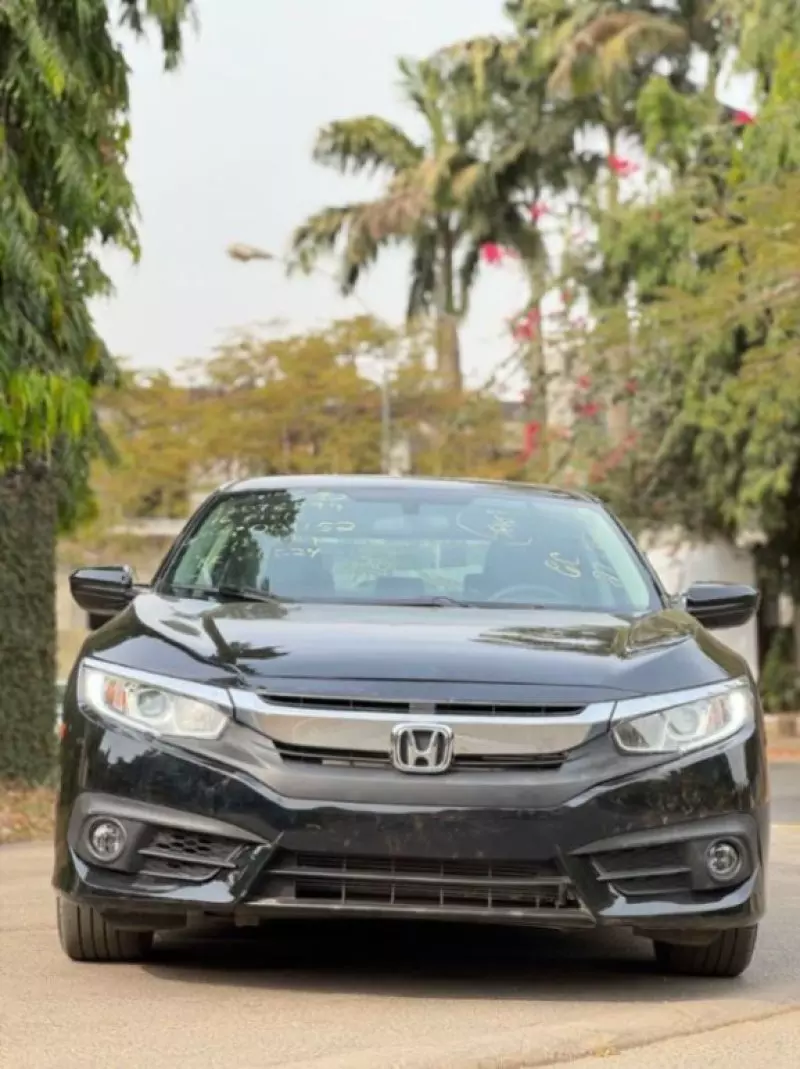 Honda Civic   - 2016