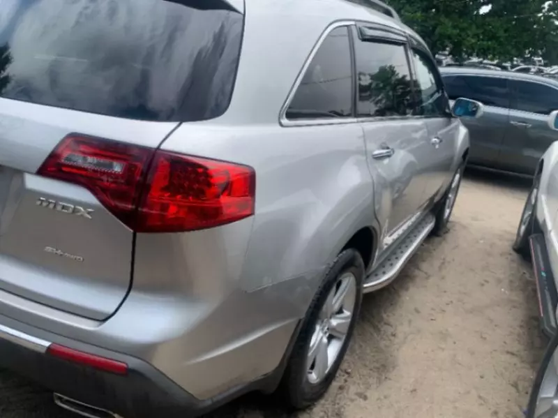 Acura MDX   - 2010