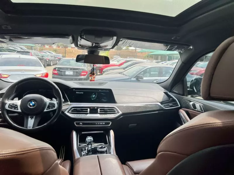 BMW 328xDrive   - 2021