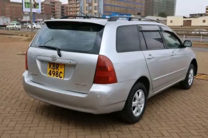 Toyota Fielder    - 2005