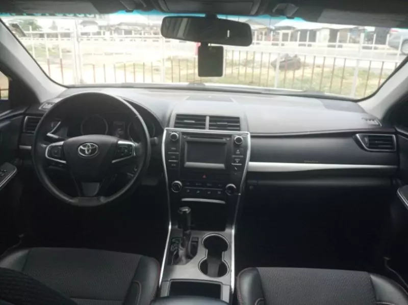 Toyota Camry   - 2017