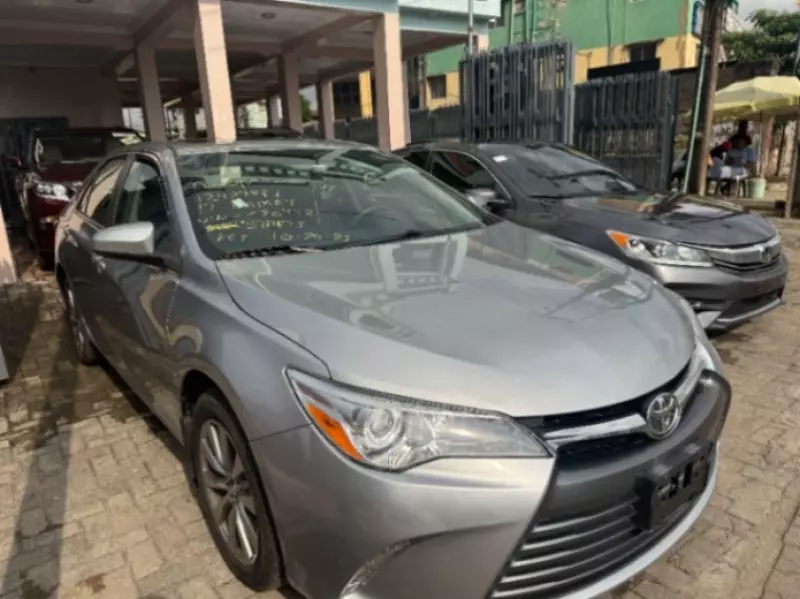 Toyota Camry   - 2017