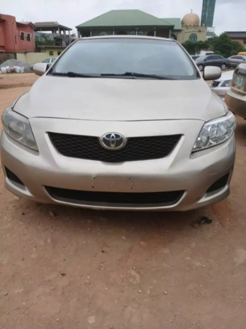 Toyota Corolla Sport   - 2010