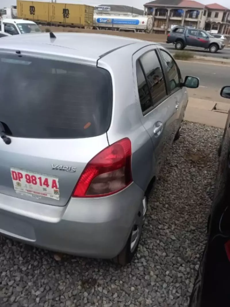 Toyota Yaris   - 2010