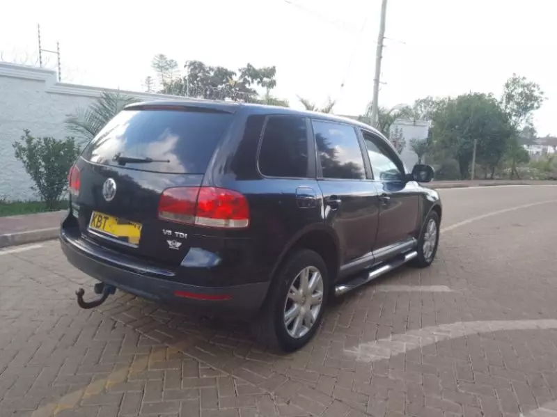 Volkswagen Touareg   - 2006