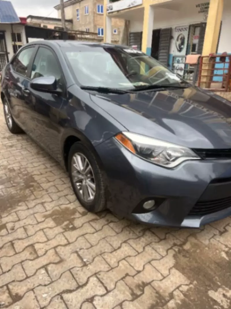 Toyota Corolla   - 2013