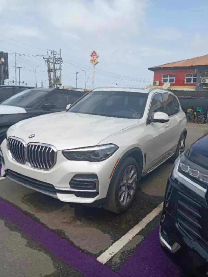 BMW X5   - 2023