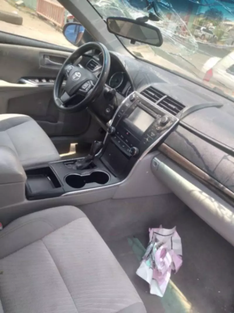 Toyota Camry   - 2010