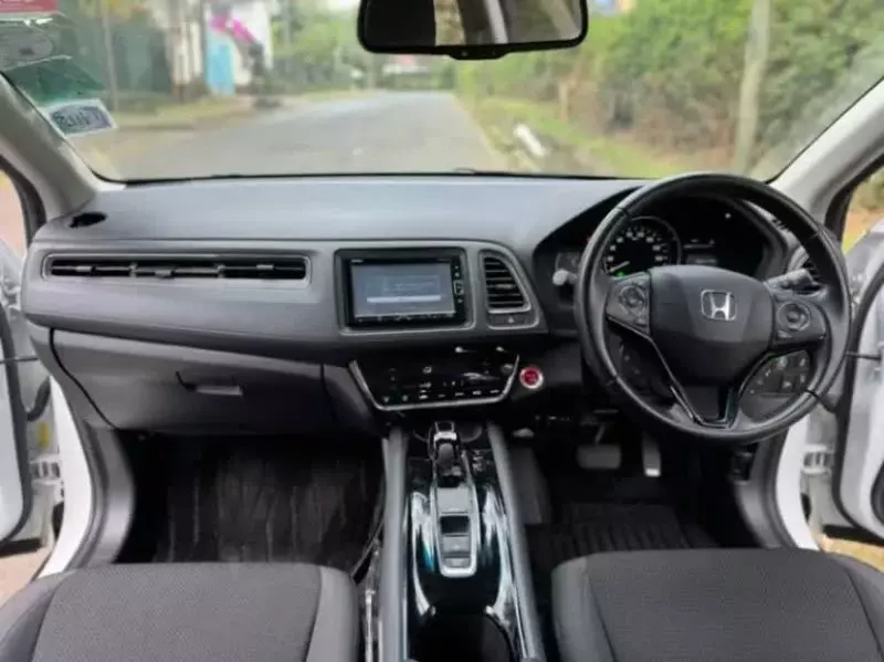 Honda Vezel Hybrid   - 2019