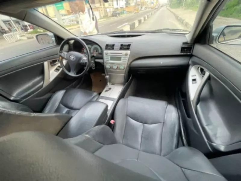 Toyota Camry   - 2007