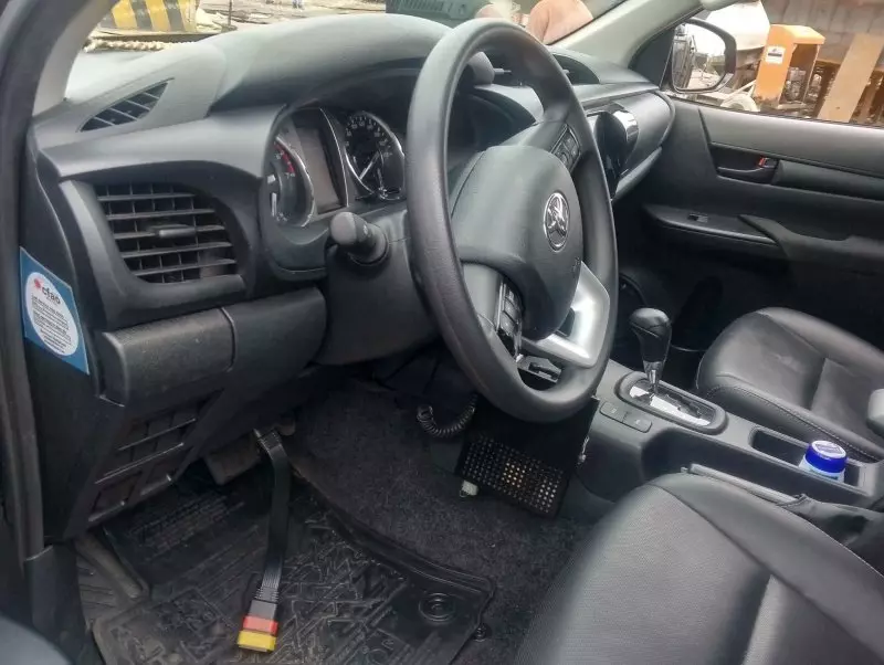 Toyota Hilux   - 2020