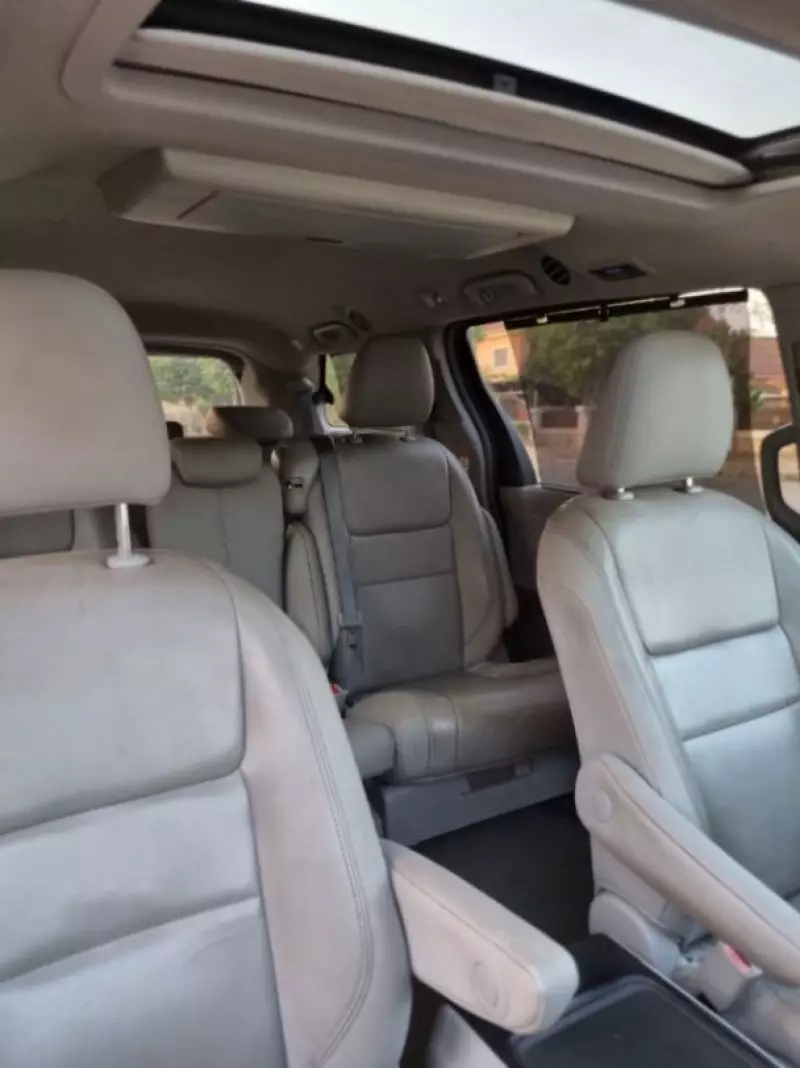 Toyota Sienna - 2015