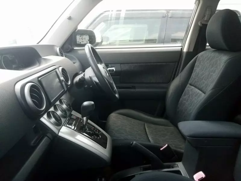 Toyota Rumion   - 2012