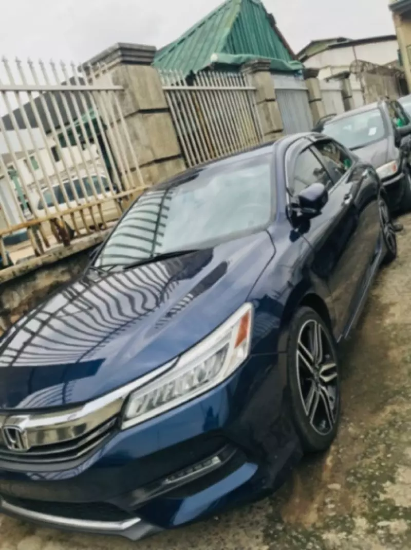 Honda Accord - 2016
