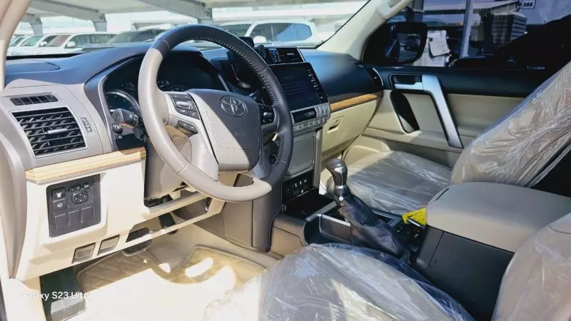 Toyota Landcruiser Prado   - 2021