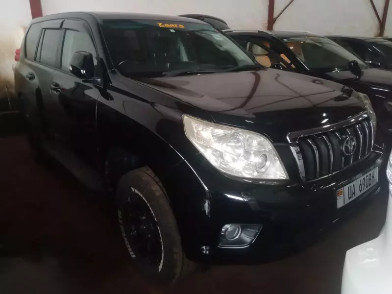 Toyota Landcruiser Prado   - 2010
