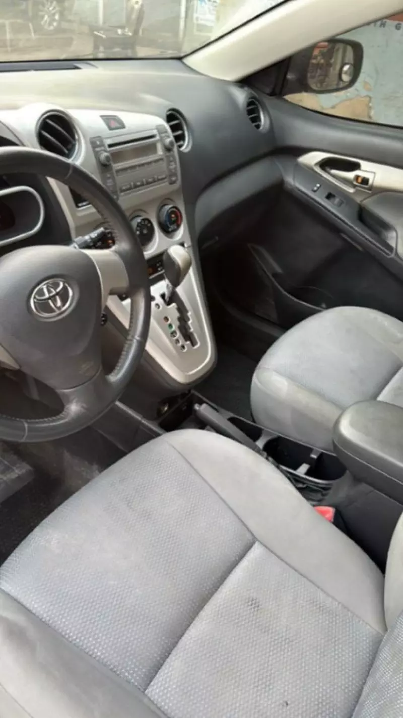 Toyota Corolla Matrix   - 2009