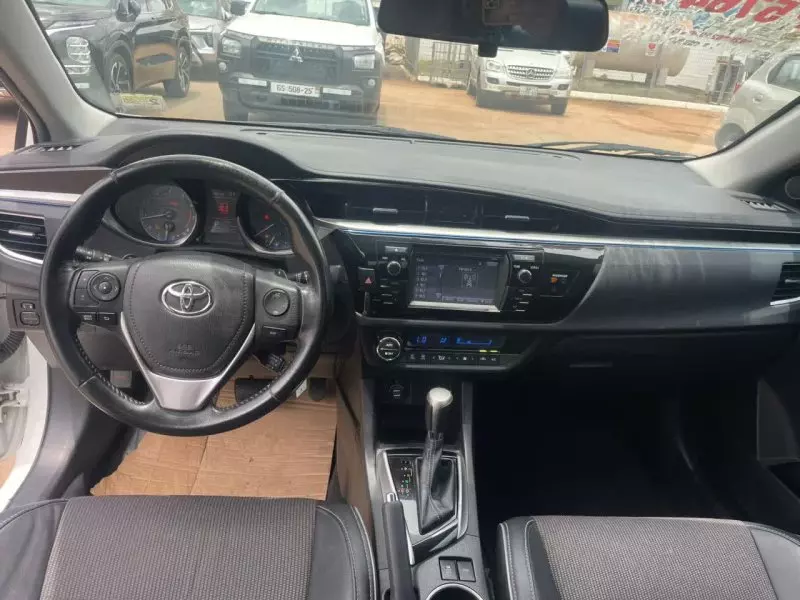 Toyota Corolla   - 2015