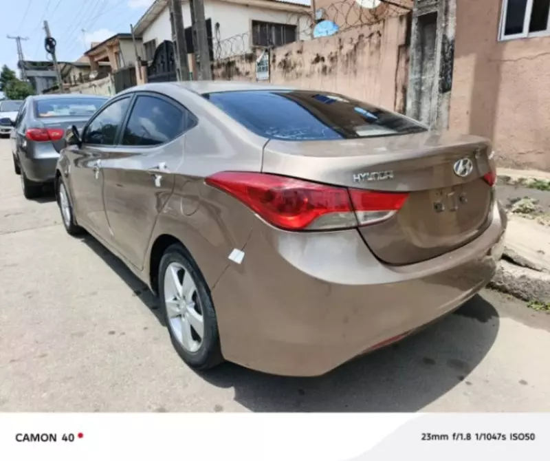 Hyundai Elantra   - 2014