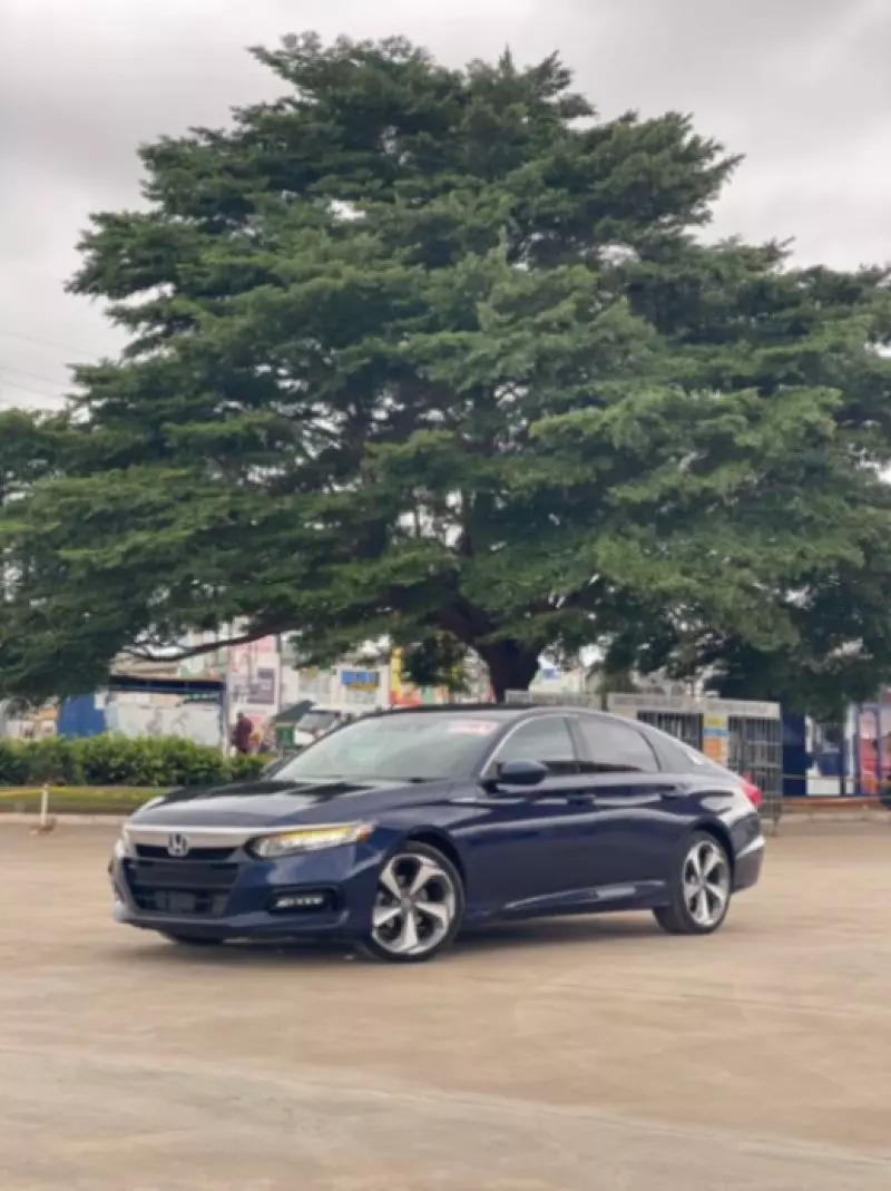 Honda Accord   - 2018