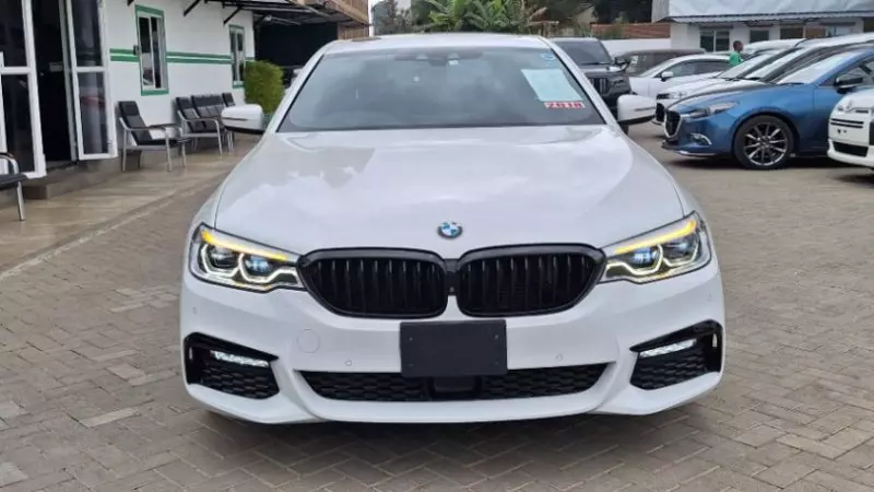 BMW 523I   - 2018