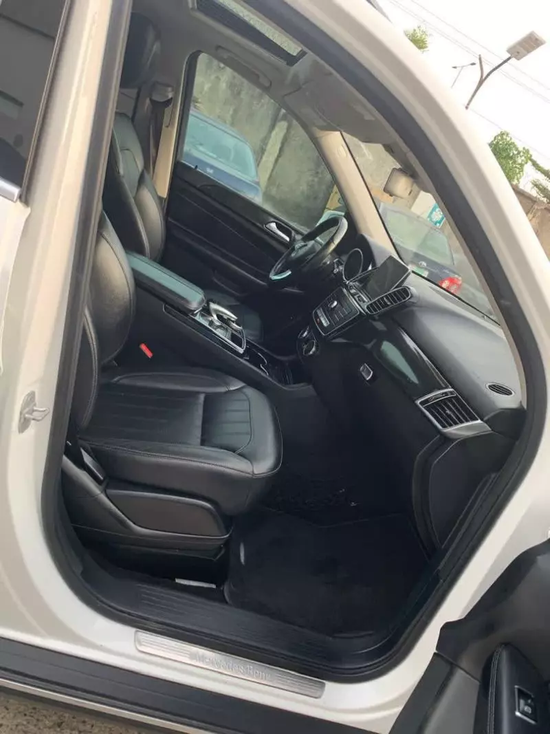 Mercedes-Benz GLE 350   - 2016