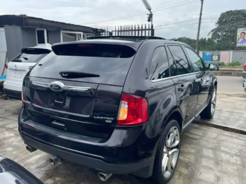 Ford Edge 3.5L    - 2013