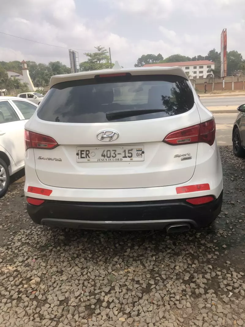 Hyundai Grand Santa Fe   - 2013