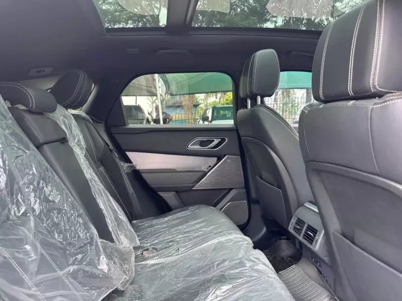 Land Rover Range Rover Velar   - 2018