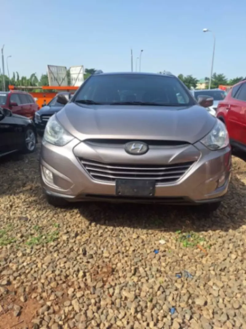 Hyundai TUCSON 2,0L BVA/ Cuir 4x4 GLS   - 2013