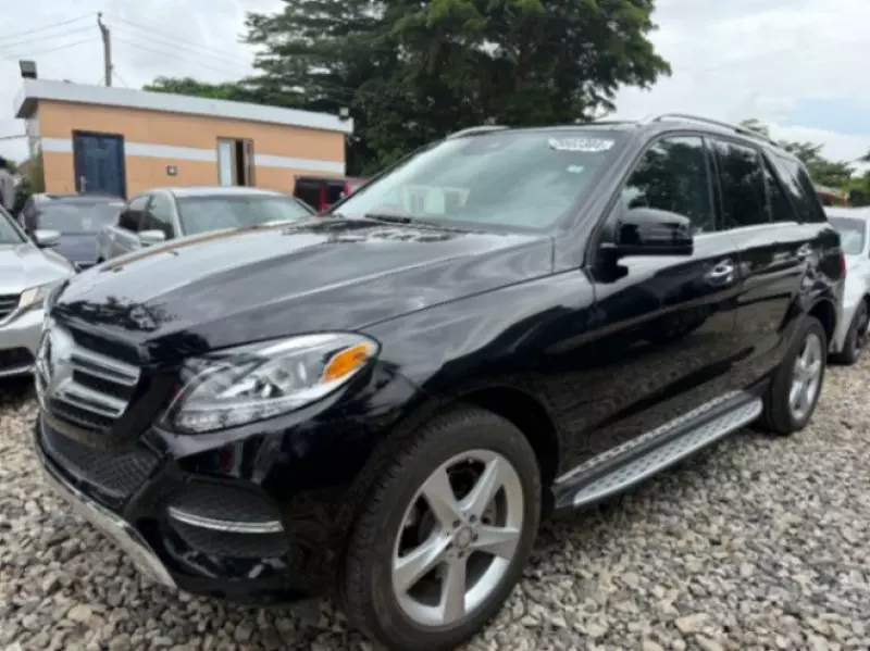 Mercedes-Benz GLE 350   - 2017