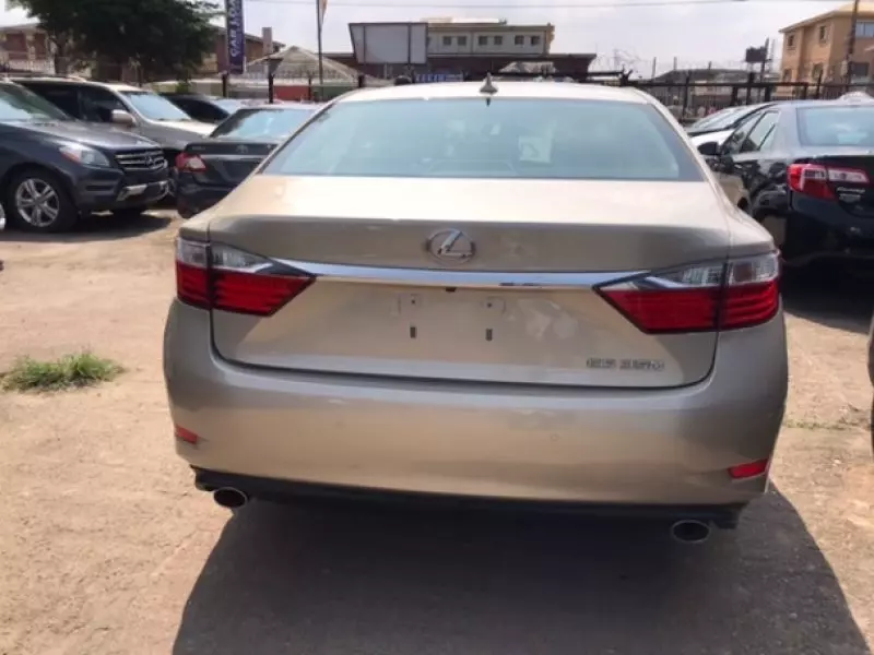 Lexus ES 350   - 2014