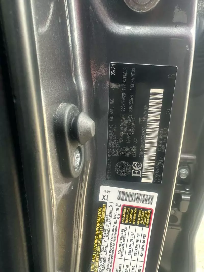Toyota Highlander   - 2024