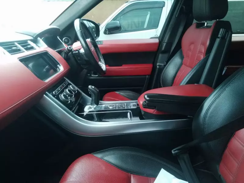 Land Rover Discovery Sport   - 2016