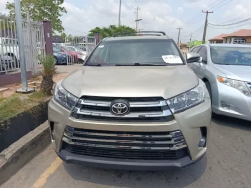 Toyota Highlander - 2014