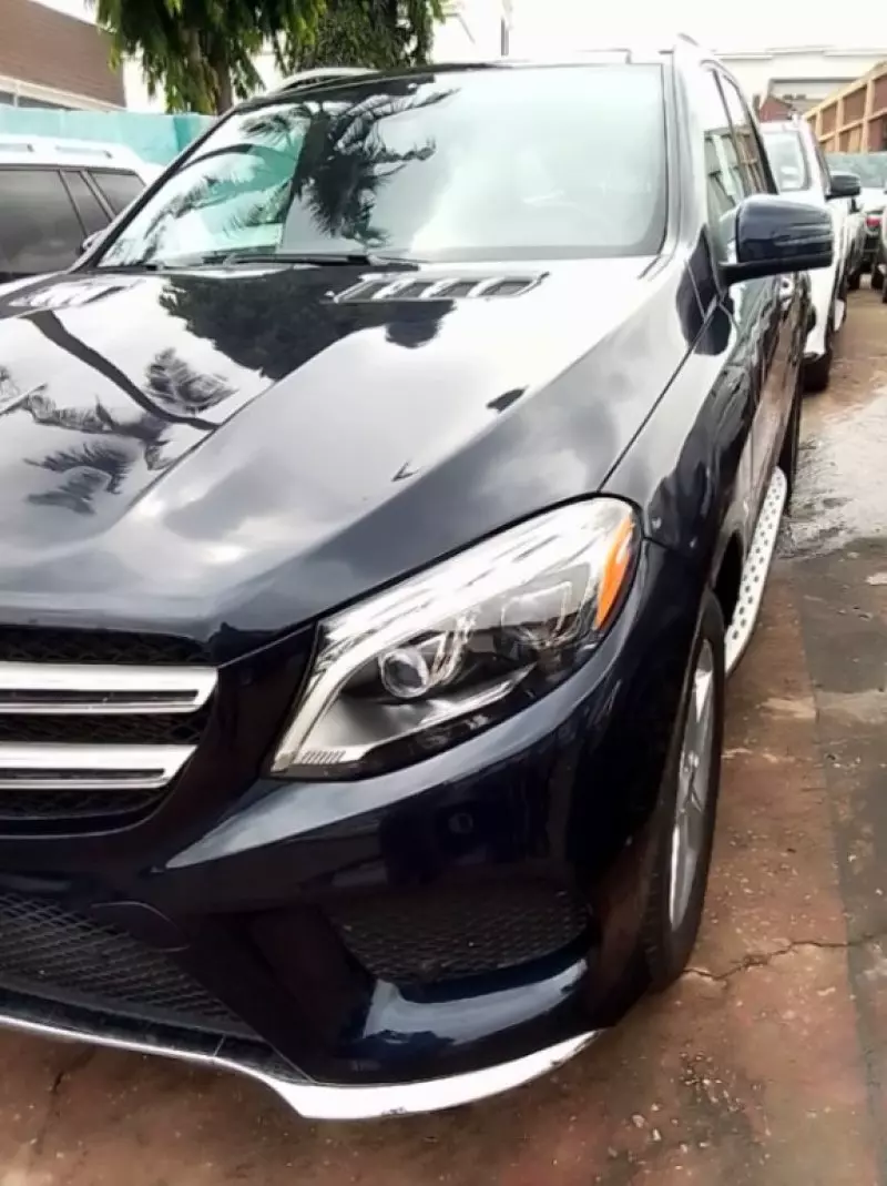 Mercedes-Benz GLE 350   - 2010