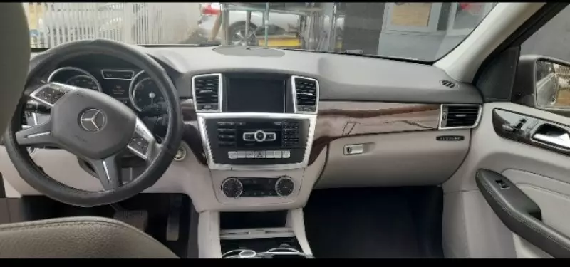 Mercedes-Benz ML 350   - 2013