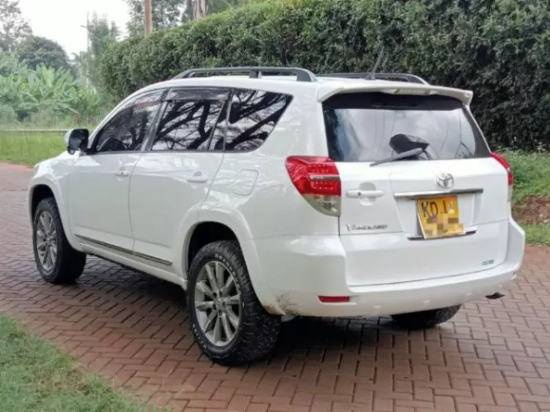 Toyota Vanguard    - 2014