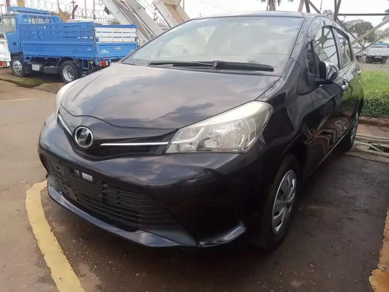 Toyota Vitz   - 2016