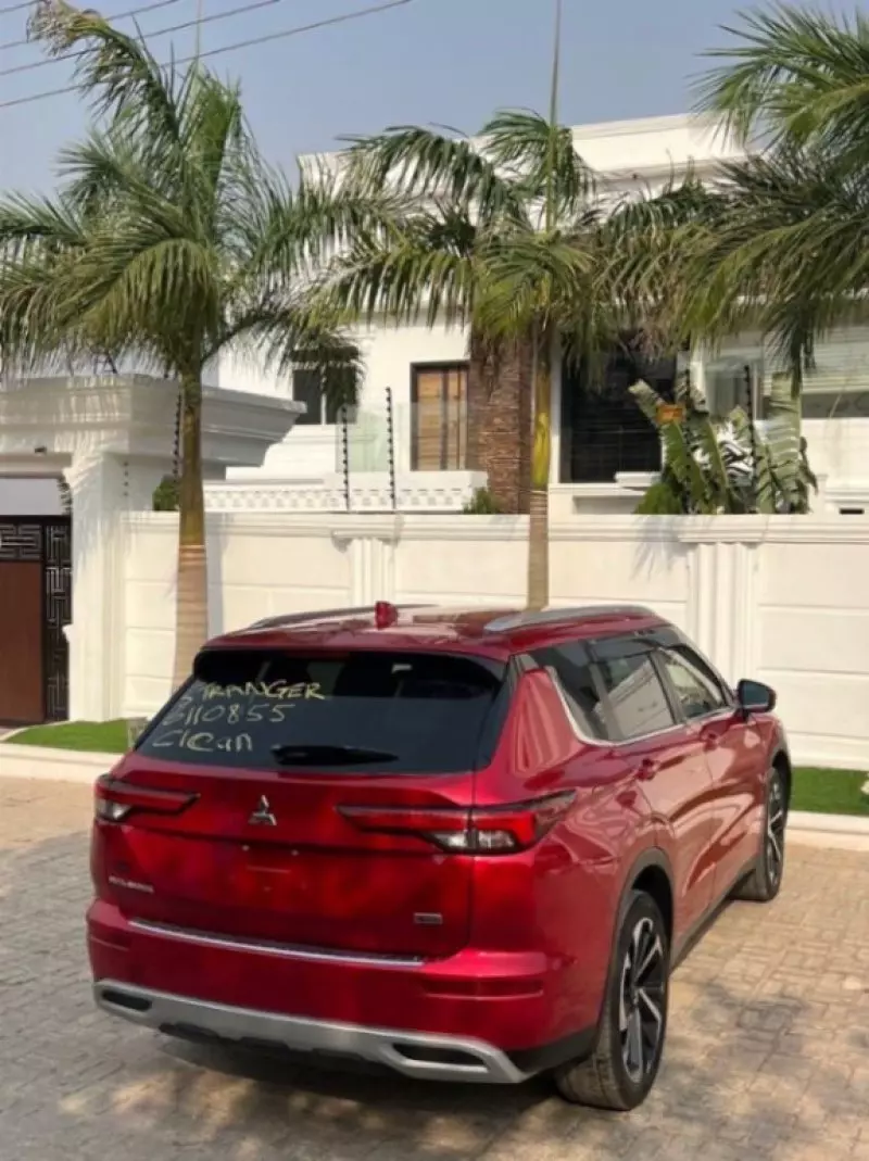 Mitsubishi Outlander GLX   - 2022