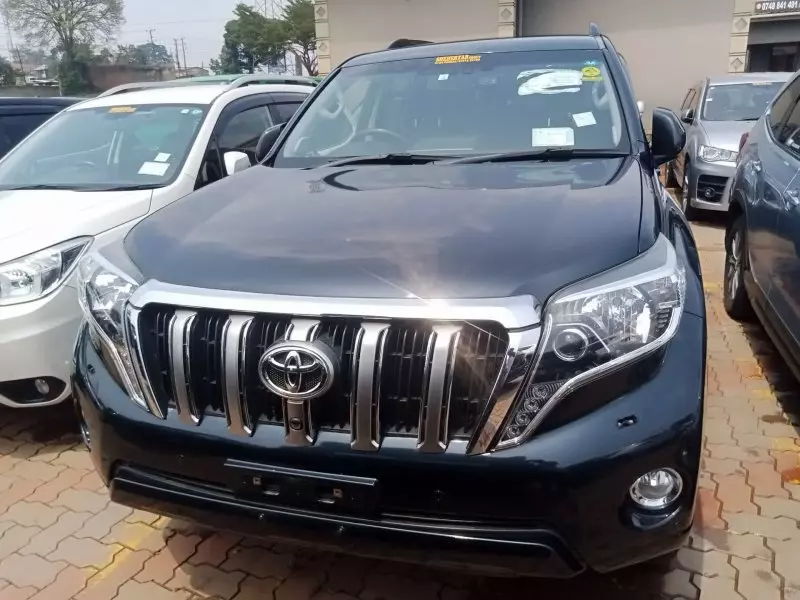 Toyota Landcruiser Prado   - 2016