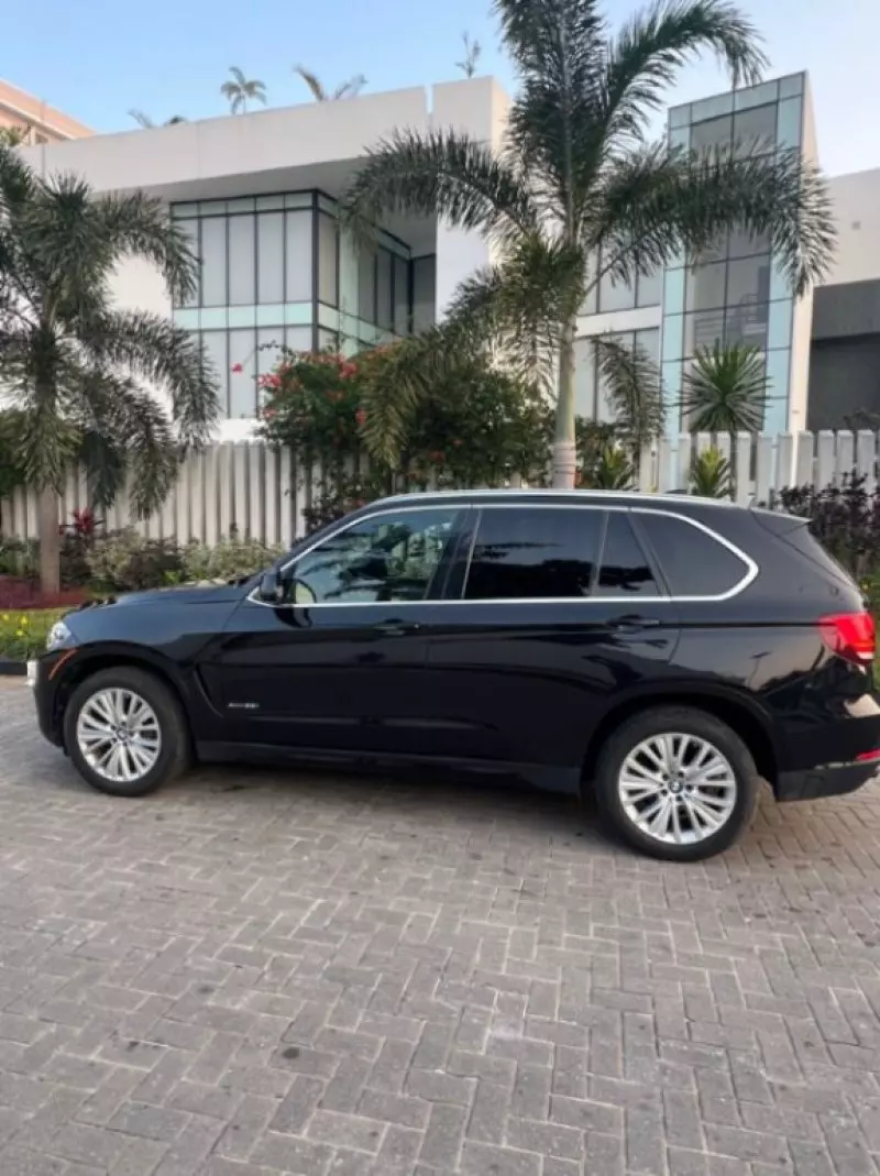 BMW X5   - 2019