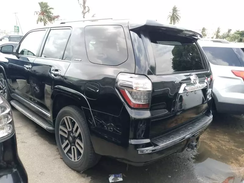 Toyota 4-Runner   - 2014