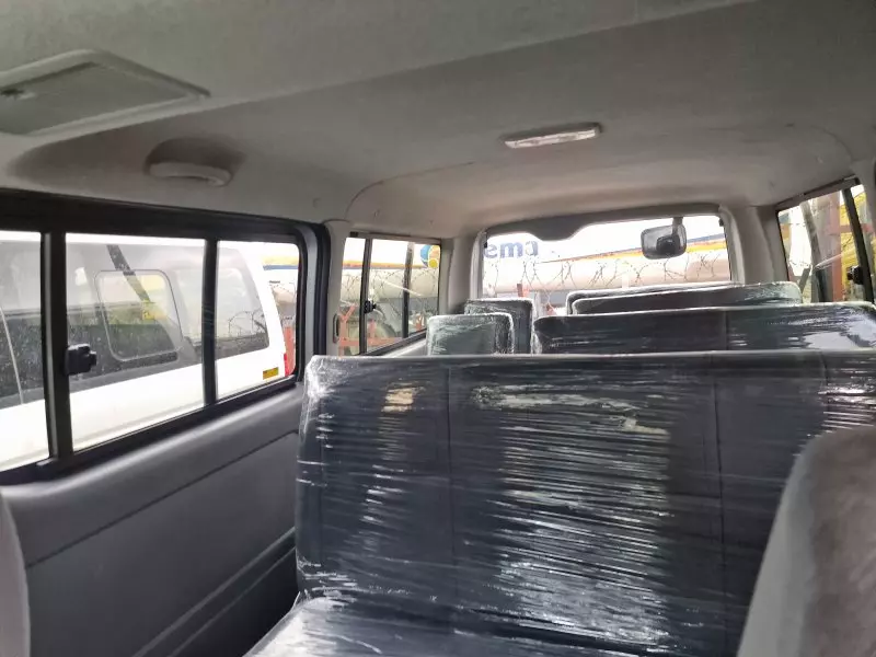 Toyota Hiace   - 2005