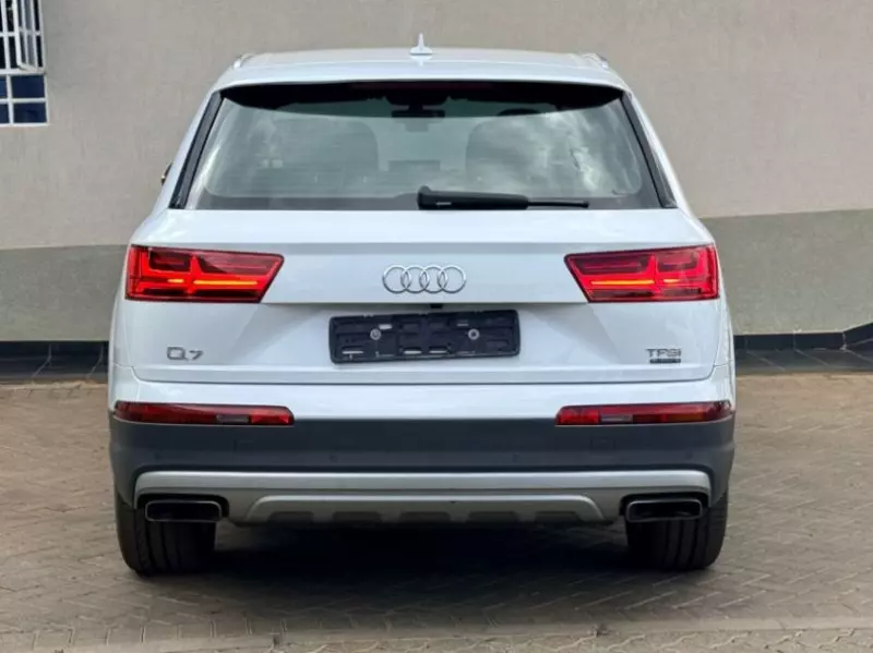 Audi Q7   - 2018