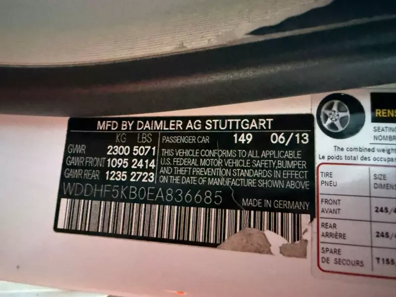 Mercedes-Benz E-class   - 2014